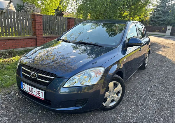 kia lubelskie Kia Ceed cena 17900 przebieg: 161000, rok produkcji 2008 z Wojnicz